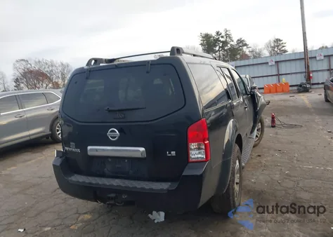 2006 Nissan Pathfinder Le z USA, uszkodzony, nr VIN 5N1AR18U66C609944